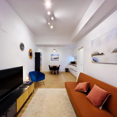 Mila I Local Rentss Apartment