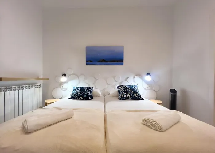 Mila I Local Rentss * Сан-Себастьян