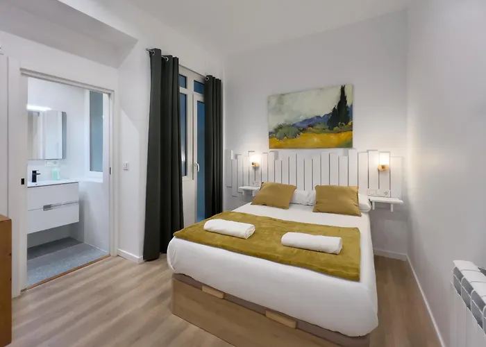 Mila I Local Rentss * Сан-Себастьян